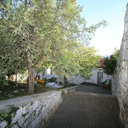 Apartment In With Terrace, Air Condition, Wifi Vrsar