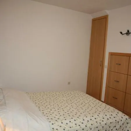 In With Terrace, Air Condition, Wifi Apartment